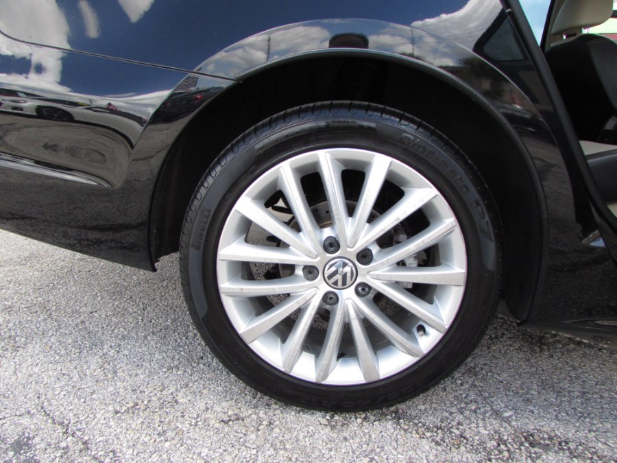 Used Volkswagen Jetta Sedan 4dr Auto SEL w/Nav 2013 | VIP Auto Enterprise, Inc. Orlando, Florida Used Volkswagen Jetta Sedan 4dr Auto SEL w/Nav 2013 | VIP Auto Enterprise, Inc. Orlando, Florida