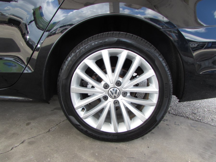 Used Volkswagen Jetta Sedan 4dr Auto SEL w/Nav 2013 | VIP Auto Enterprise, Inc. Orlando, Florida Used Volkswagen Jetta Sedan 4dr Auto SEL w/Nav 2013 | VIP Auto Enterprise, Inc. Orlando, Florida
