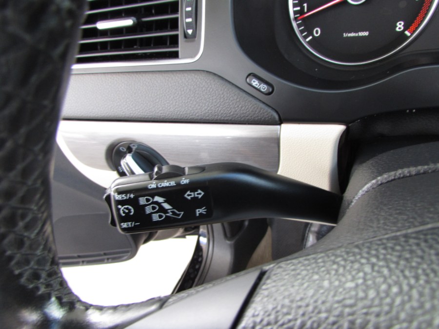 Used Volkswagen Jetta Sedan 4dr Auto SEL w/Nav 2013 | VIP Auto Enterprise, Inc. Orlando, Florida Used Volkswagen Jetta Sedan 4dr Auto SEL w/Nav 2013 | VIP Auto Enterprise, Inc. Orlando, Florida