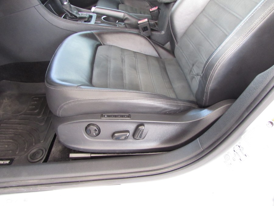 2015 Volkswagen Passat 4dr Sdn 1.8T Auto SEL Premium, available for sale in Orlando, Florida | VIP Auto Enterprise, Inc. Orlando, Florida 2015 Volkswagen Passat 4dr Sdn 1.8T Auto SEL Premium, available for sale in Orlando, Florida | VIP Auto Enterprise, Inc. Orlando, Florida