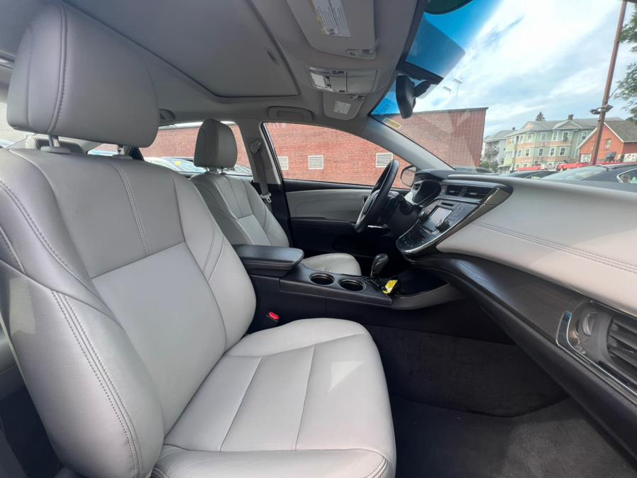 Used Toyota Avalon 4dr Sdn XLE Plus (Natl) 2016 | Sophia's Auto Sales Inc. Worcester, Massachusetts Used Toyota Avalon 4dr Sdn XLE Plus (Natl) 2016 | Sophia's Auto Sales Inc. Worcester, Massachusetts
