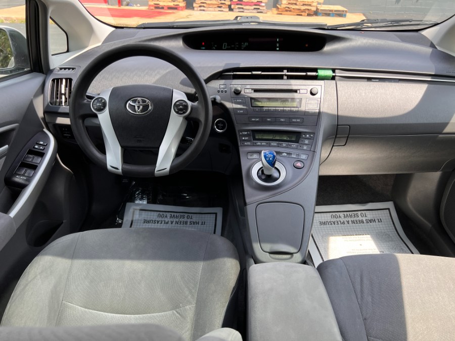 Used Toyota Prius 5dr HB II 2010 | A-Tech. Medford, Massachusetts Used Toyota Prius 5dr HB II 2010 | A-Tech. Medford, Massachusetts