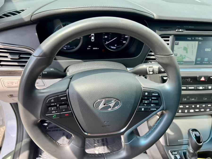2017 Hyundai Sonata Plug-In Hybrid Limited 2.0L, available for sale in Berlin, Connecticut | Tru Auto Mall. Berlin, Connecticut 2017 Hyundai Sonata Plug-In Hybrid Limited 2.0L, available for sale in Berlin, Connecticut | Tru Auto Mall. Berlin, Connecticut