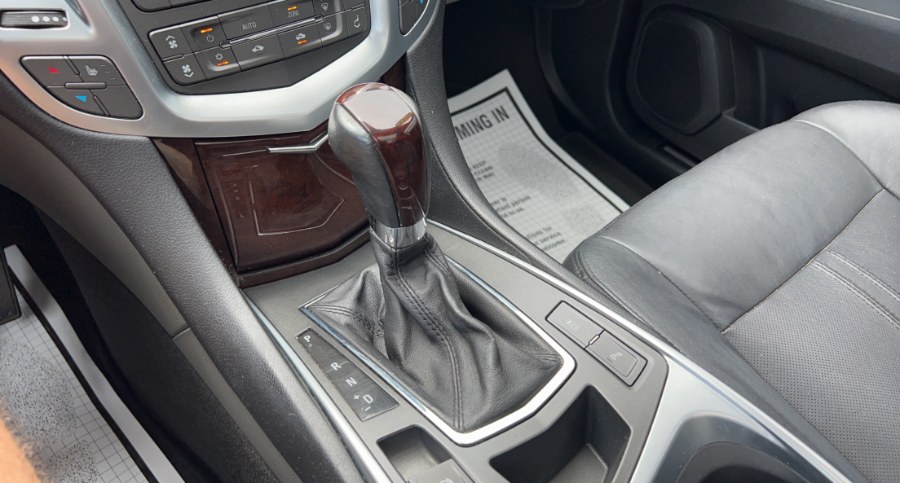 2011 Cadillac SRX AWD 4dr Luxury Collection, available for sale in Waterbury, Connecticut | West End Automotive Center. Waterbury, Connecticut 2011 Cadillac SRX AWD 4dr Luxury Collection, available for sale in Waterbury, Connecticut | West End Automotive Center. Waterbury, Connecticut