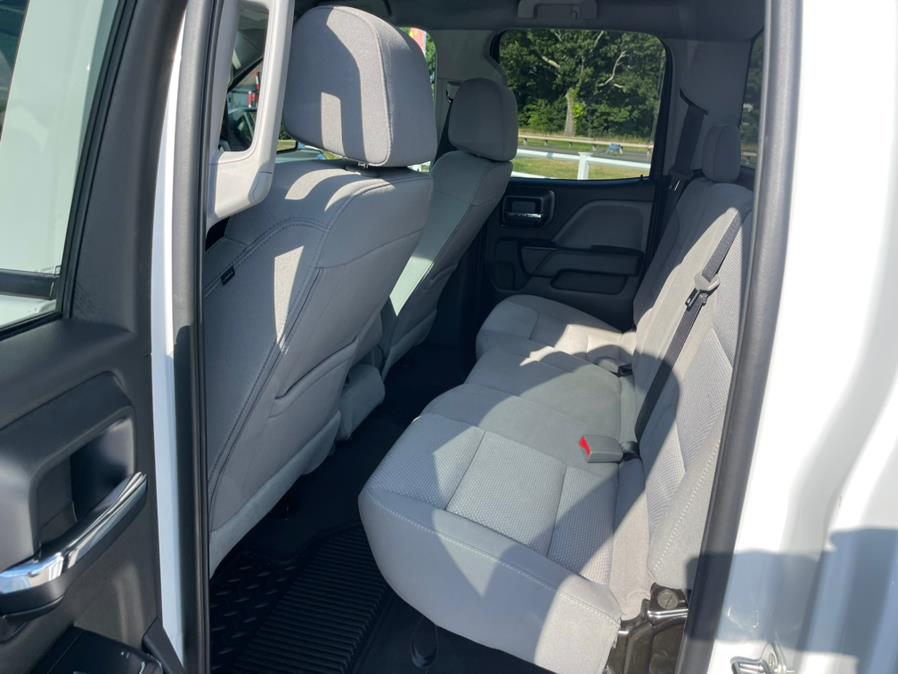 2019 Chevrolet Silverado 1500 LD 4WD Double Cab Custom, available for sale in South Windsor, Connecticut | Mike And Tony Auto Sales, Inc. South Windsor, Connecticut 2019 Chevrolet Silverado 1500 LD 4WD Double Cab Custom, available for sale in South Windsor, Connecticut | Mike And Tony Auto Sales, Inc. South Windsor, Connecticut