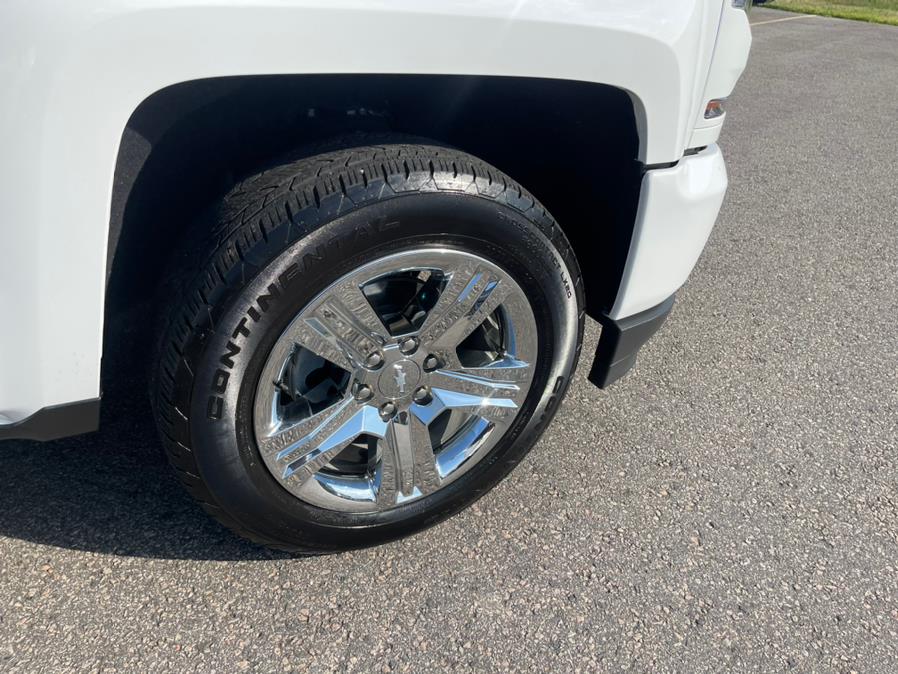 2019 Chevrolet Silverado 1500 LD 4WD Double Cab Custom, available for sale in South Windsor, Connecticut | Mike And Tony Auto Sales, Inc. South Windsor, Connecticut 2019 Chevrolet Silverado 1500 LD 4WD Double Cab Custom, available for sale in South Windsor, Connecticut | Mike And Tony Auto Sales, Inc. South Windsor, Connecticut