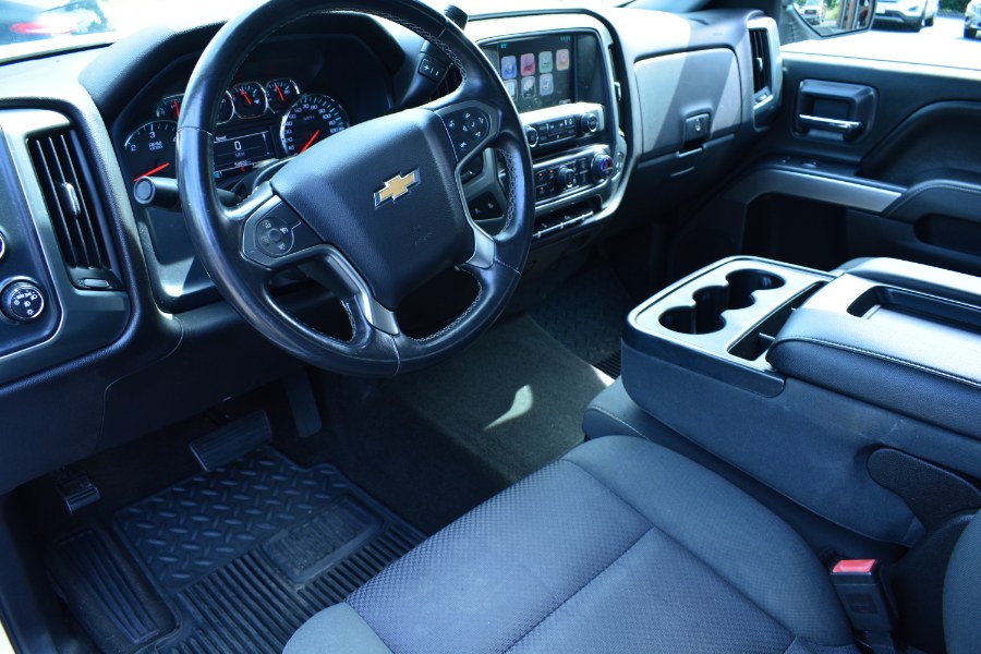 Used Chevrolet Silverado 1500 4WD Double Cab 143.5" LT w/1LT 2015 | Longmeadow Motor Cars. ENFIELD, Connecticut