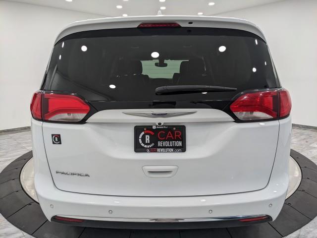 Used Chrysler Pacifica Touring L w/ rearCam 2020 | Car Revolution. Maple Shade, New Jersey Used Chrysler Pacifica Touring L w/ rearCam 2020 | Car Revolution. Maple Shade, New Jersey