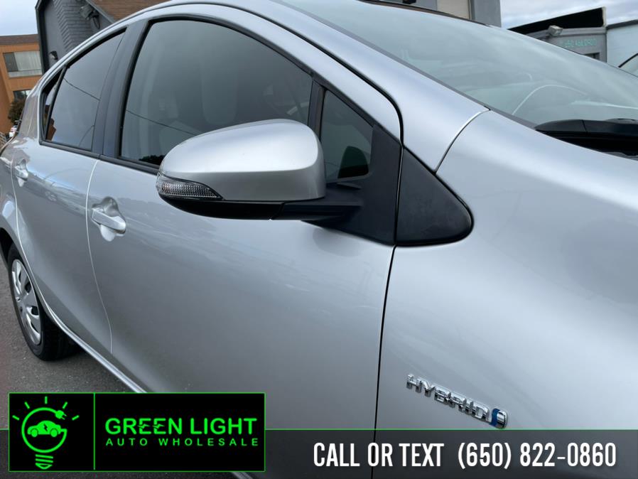 Used Toyota Prius c One 2016 | Green Light Auto Wholesale. Daly City, California Used Toyota Prius c One 2016 | Green Light Auto Wholesale. Daly City, California