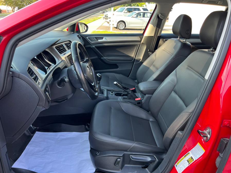 2015 Volkswagen Golf SportWagen 4dr Man TDI S, available for sale in Meriden, Connecticut | House of Cars CT. Meriden, Connecticut