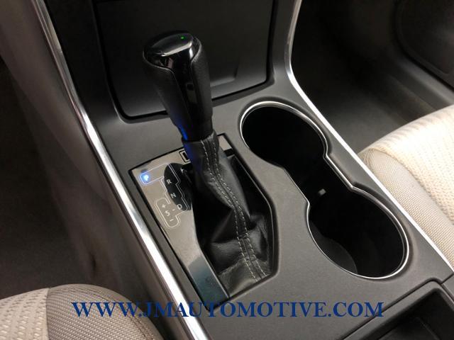 2016 Toyota Camry 4dr Sdn I4 Auto LE, available for sale in Naugatuck, Connecticut | J&M Automotive Sls&Svc LLC. Naugatuck, Connecticut 2016 Toyota Camry 4dr Sdn I4 Auto LE, available for sale in Naugatuck, Connecticut | J&M Automotive Sls&Svc LLC. Naugatuck, Connecticut