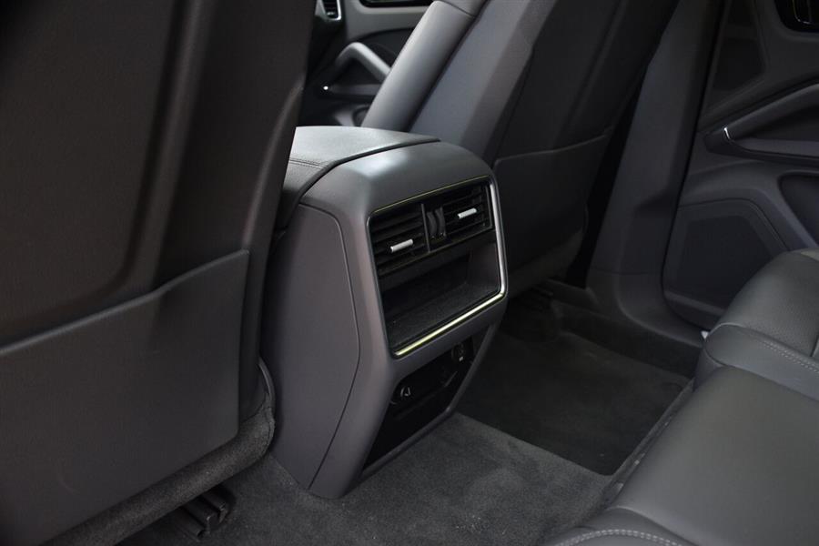 2019 Porsche Cayenne Base AWD 4dr SUV, available for sale in Great Neck, New York | Camy Cars. Great Neck, New York 2019 Porsche Cayenne Base AWD 4dr SUV, available for sale in Great Neck, New York | Camy Cars. Great Neck, New York