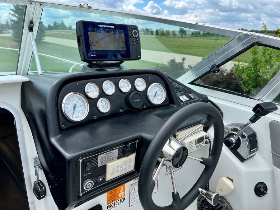 1992 Rinker Fiesta Vee 260, available for sale in Darien, Wisconsin | Geneva Motor Cars. Darien, Wisconsin 1992 Rinker Fiesta Vee 260, available for sale in Darien, Wisconsin | Geneva Motor Cars. Darien, Wisconsin