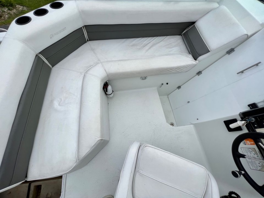 1992 Rinker Fiesta Vee 260, available for sale in Darien, Wisconsin | Geneva Motor Cars. Darien, Wisconsin 1992 Rinker Fiesta Vee 260, available for sale in Darien, Wisconsin | Geneva Motor Cars. Darien, Wisconsin