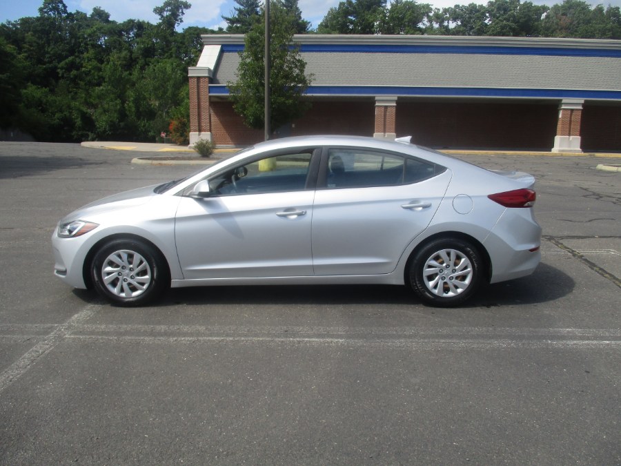 Used Hyundai Elantra SE 2.0L Auto (Alabama) (Disc) *Ltd Avail* 2017 | Universal Motors LLC. New Britain, Connecticut Used Hyundai Elantra SE 2.0L Auto (Alabama) (Disc) *Ltd Avail* 2017 | Universal Motors LLC. New Britain, Connecticut