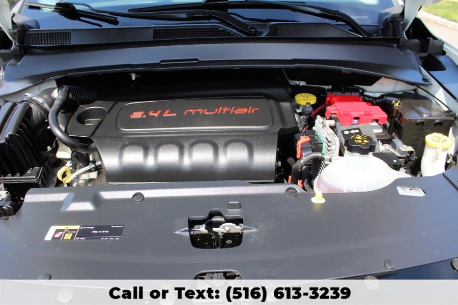 2019 Jeep Compass Latitude 4x4, available for sale in Great Neck, New York | Great Neck Car Buyers & Sellers. Great Neck, New York 2019 Jeep Compass Latitude 4x4, available for sale in Great Neck, New York | Great Neck Car Buyers & Sellers. Great Neck, New York