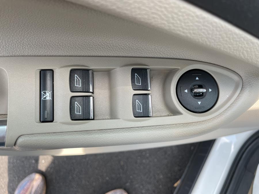 Used Ford Escape 4WD 4dr Titanium 2014 | Lex Autos LLC. Hartford, Connecticut Used Ford Escape 4WD 4dr Titanium 2014 | Lex Autos LLC. Hartford, Connecticut