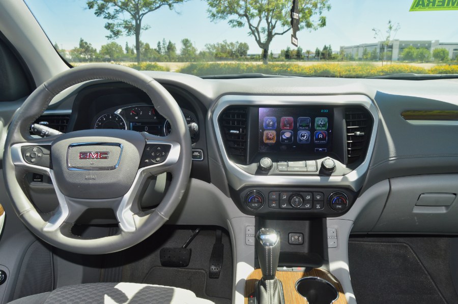 2017 GMC Acadia FWD 4dr SLE w/SLE-2, available for sale in Moreno Valley, California | Fusion Motors Inc. Moreno Valley, California 2017 GMC Acadia FWD 4dr SLE w/SLE-2, available for sale in Moreno Valley, California | Fusion Motors Inc. Moreno Valley, California