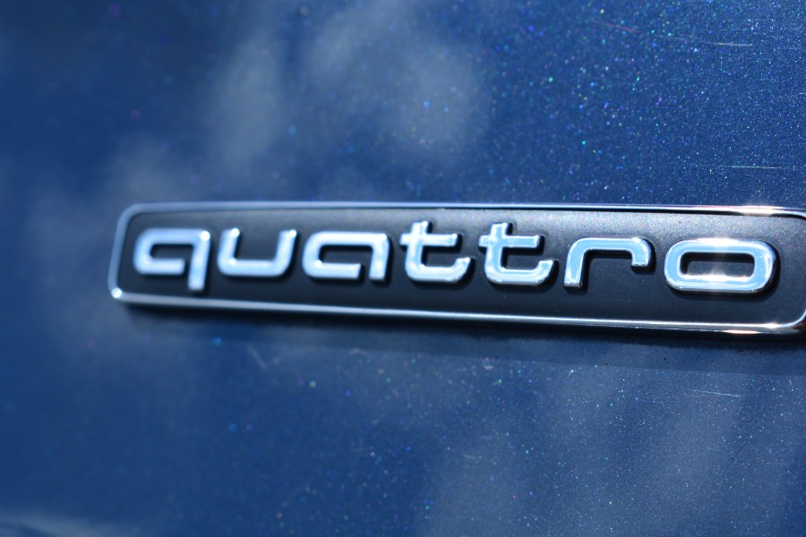 Used Audi Q5 Premium Plus 45 TFSI quattro 2019 | Longmeadow Motor Cars. ENFIELD, Connecticut