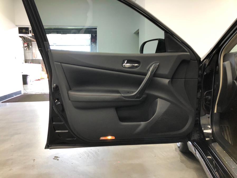Used Nissan Maxima 4dr Sdn 3.5 SV 2014 | M Auto Group. Elizabeth, New Jersey Used Nissan Maxima 4dr Sdn 3.5 SV 2014 | M Auto Group. Elizabeth, New Jersey
