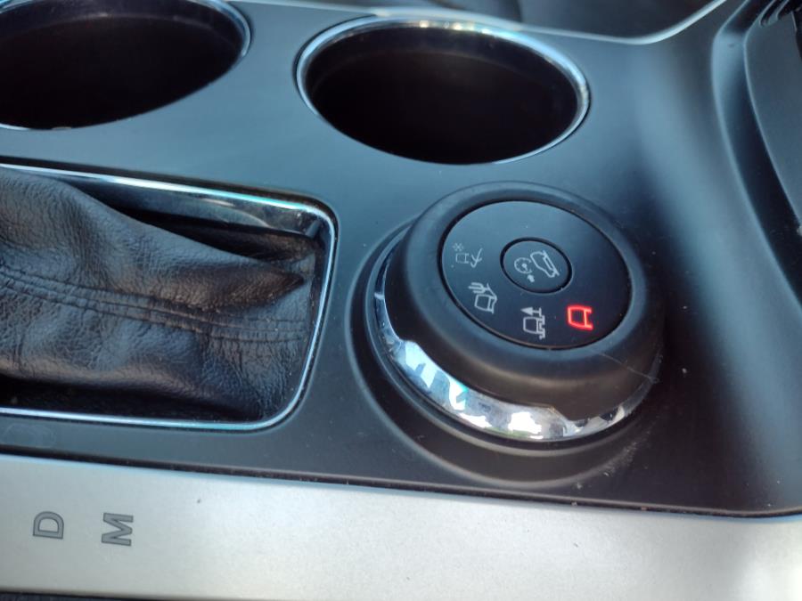 2013 Ford Explorer 4WD 4dr XLT, available for sale in Chicopee, Massachusetts | Matts Auto Mall LLC. Chicopee, Massachusetts 2013 Ford Explorer 4WD 4dr XLT, available for sale in Chicopee, Massachusetts | Matts Auto Mall LLC. Chicopee, Massachusetts