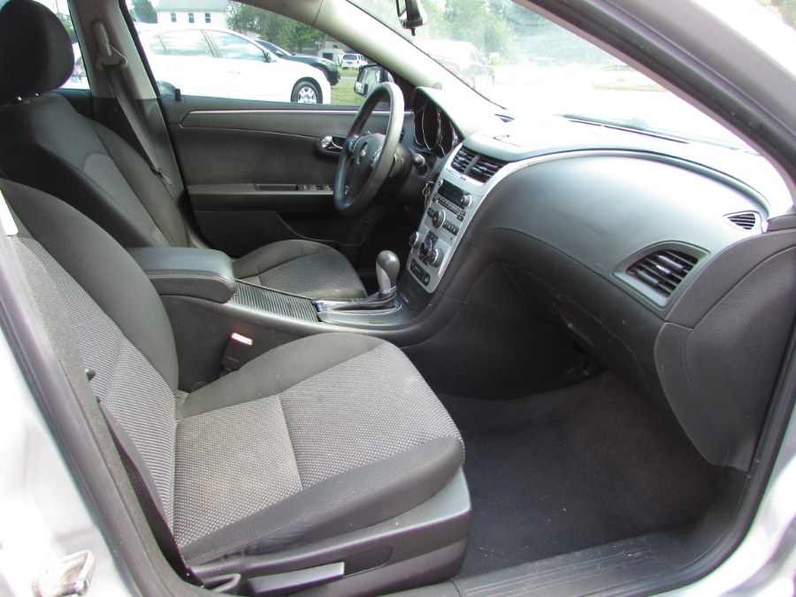 2010 Chevrolet Malibu 4dr Sdn LT w/1LT, available for sale in East Windsor, Connecticut | United Auto Sales of E Windsor, Inc. East Windsor, Connecticut 2010 Chevrolet Malibu 4dr Sdn LT w/1LT, available for sale in East Windsor, Connecticut | United Auto Sales of E Windsor, Inc. East Windsor, Connecticut
