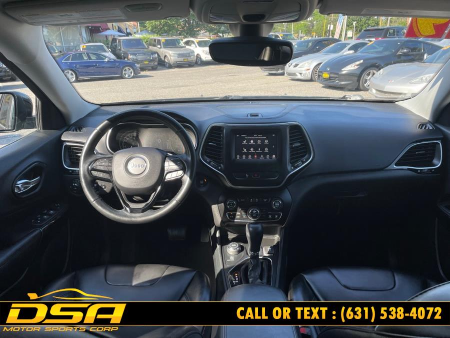 2019 Jeep Cherokee Latitude Plus 4x4, available for sale in Commack, New York | DSA Motor Sports Corp. Commack, New York 2019 Jeep Cherokee Latitude Plus 4x4, available for sale in Commack, New York | DSA Motor Sports Corp. Commack, New York