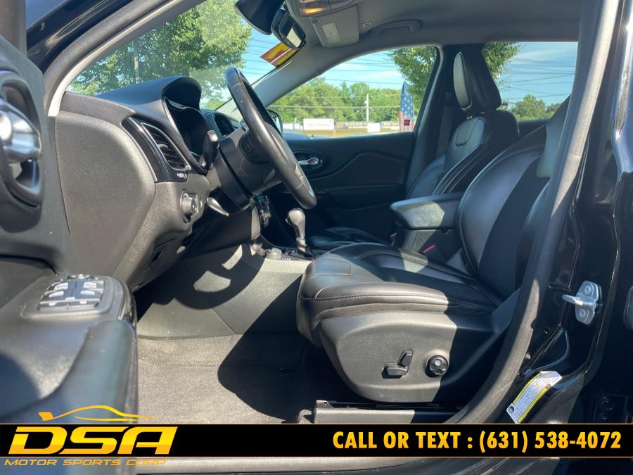 2019 Jeep Cherokee Latitude Plus 4x4, available for sale in Commack, New York | DSA Motor Sports Corp. Commack, New York 2019 Jeep Cherokee Latitude Plus 4x4, available for sale in Commack, New York | DSA Motor Sports Corp. Commack, New York