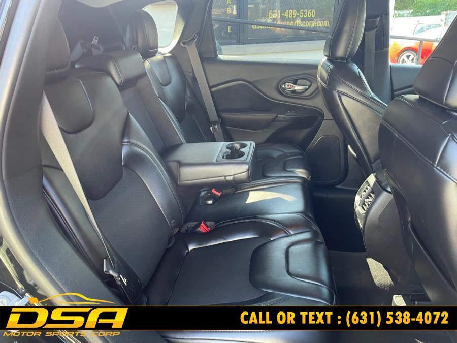 2019 Jeep Cherokee Latitude Plus 4x4, available for sale in Commack, New York | DSA Motor Sports Corp. Commack, New York 2019 Jeep Cherokee Latitude Plus 4x4, available for sale in Commack, New York | DSA Motor Sports Corp. Commack, New York