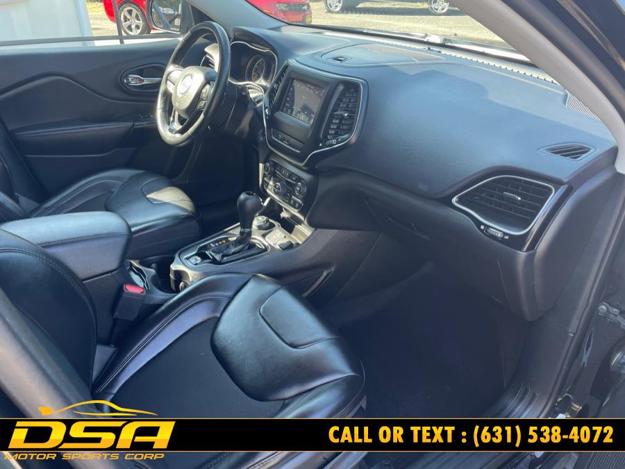 2019 Jeep Cherokee Latitude Plus 4x4, available for sale in Commack, New York | DSA Motor Sports Corp. Commack, New York 2019 Jeep Cherokee Latitude Plus 4x4, available for sale in Commack, New York | DSA Motor Sports Corp. Commack, New York