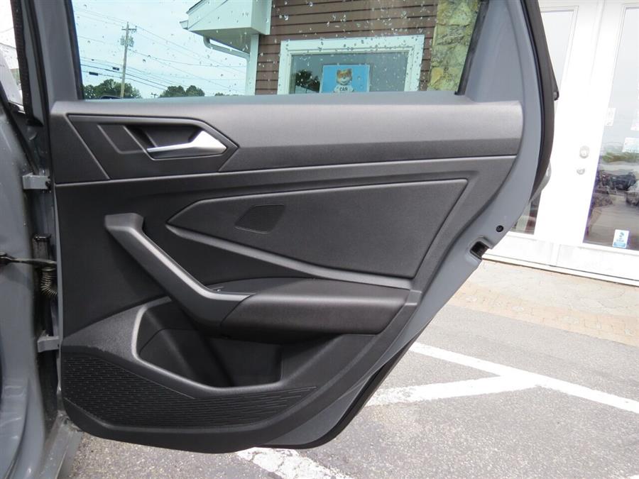 Used Volkswagen Jetta GLI 35th Anniversary Edition 4dr Sedan 7A 2019 | Lake City Exports Inc. Auburn, Maine Used Volkswagen Jetta GLI 35th Anniversary Edition 4dr Sedan 7A 2019 | Lake City Exports Inc. Auburn, Maine