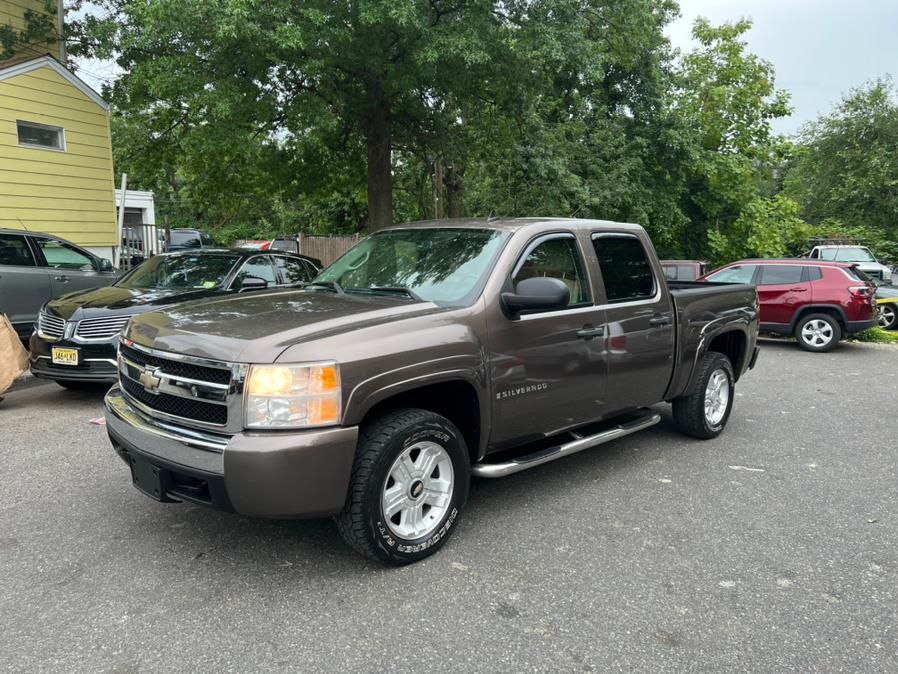 2007 Chevrolet Silverado 1500 4WD Crew Cab 143.5" LT w/2LT, available for sale in Garfield, New Jersey | Mikes Auto Sales LLC. Garfield, New Jersey 2007 Chevrolet Silverado 1500 4WD Crew Cab 143.5" LT w/2LT, available for sale in Garfield, New Jersey | Mikes Auto Sales LLC. Garfield, New Jersey