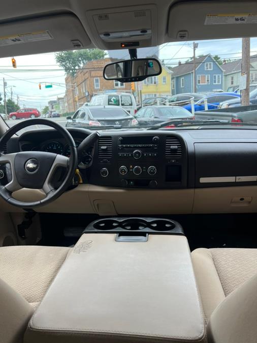 2007 Chevrolet Silverado 1500 4WD Crew Cab 143.5" LT w/2LT, available for sale in Garfield, New Jersey | Mikes Auto Sales LLC. Garfield, New Jersey 2007 Chevrolet Silverado 1500 4WD Crew Cab 143.5" LT w/2LT, available for sale in Garfield, New Jersey | Mikes Auto Sales LLC. Garfield, New Jersey