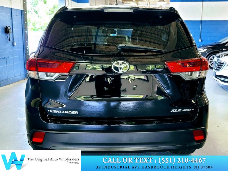 2019 Toyota Highlander XLE V6 AWD (Natl), available for sale in Lodi, New Jersey | AW Auto & Truck Wholesalers, Inc. Lodi, New Jersey 2019 Toyota Highlander XLE V6 AWD (Natl), available for sale in Lodi, New Jersey | AW Auto & Truck Wholesalers, Inc. Lodi, New Jersey