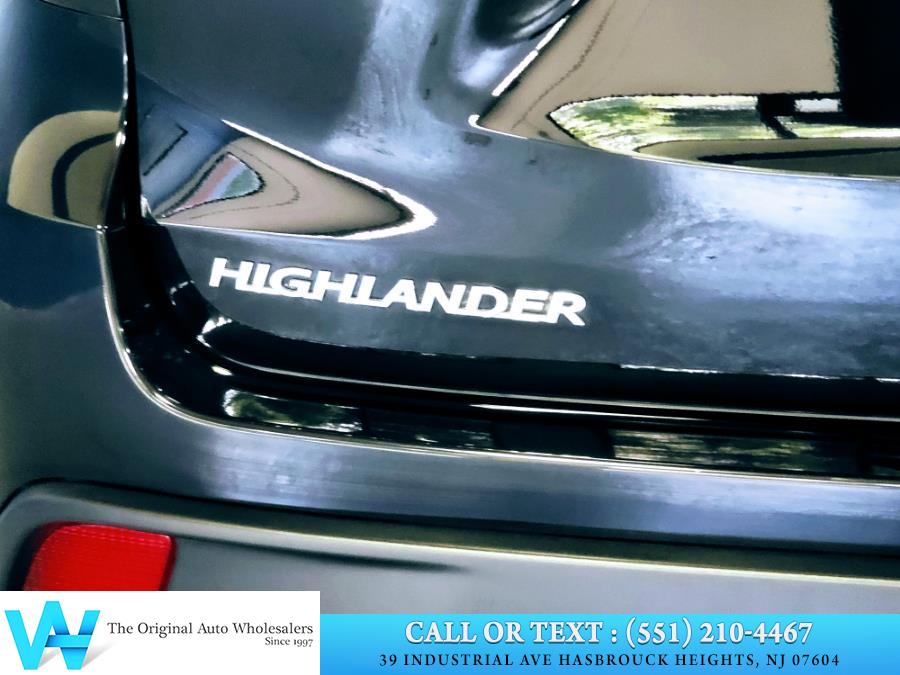 2019 Toyota Highlander XLE V6 AWD (Natl), available for sale in Lodi, New Jersey | AW Auto & Truck Wholesalers, Inc. Lodi, New Jersey 2019 Toyota Highlander XLE V6 AWD (Natl), available for sale in Lodi, New Jersey | AW Auto & Truck Wholesalers, Inc. Lodi, New Jersey