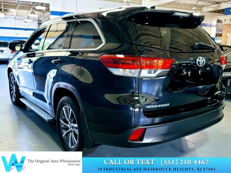 2019 Toyota Highlander XLE V6 AWD (Natl), available for sale in Lodi, New Jersey | AW Auto & Truck Wholesalers, Inc. Lodi, New Jersey 2019 Toyota Highlander XLE V6 AWD (Natl), available for sale in Lodi, New Jersey | AW Auto & Truck Wholesalers, Inc. Lodi, New Jersey