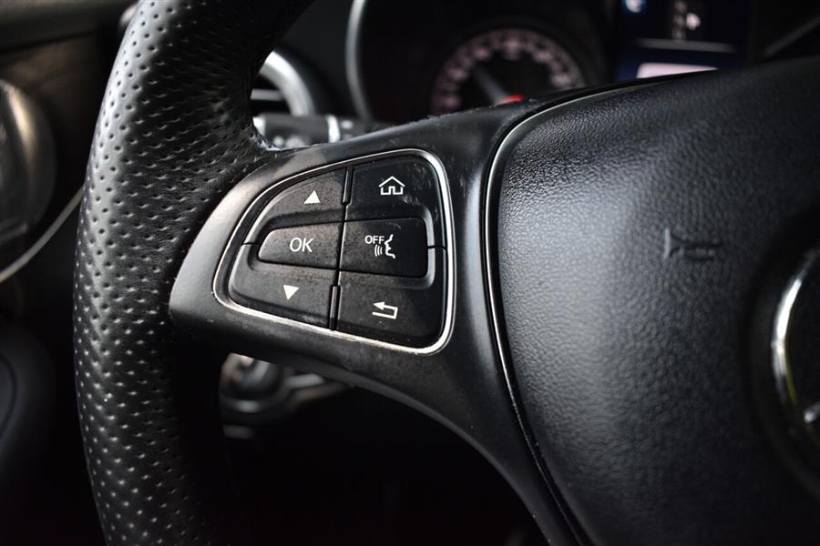 2018 Mercedes-benz Glc GLC 300 4MATIC AWD 4dr SUV, available for sale in Great Neck, New York | Camy Cars. Great Neck, New York 2018 Mercedes-benz Glc GLC 300 4MATIC AWD 4dr SUV, available for sale in Great Neck, New York | Camy Cars. Great Neck, New York