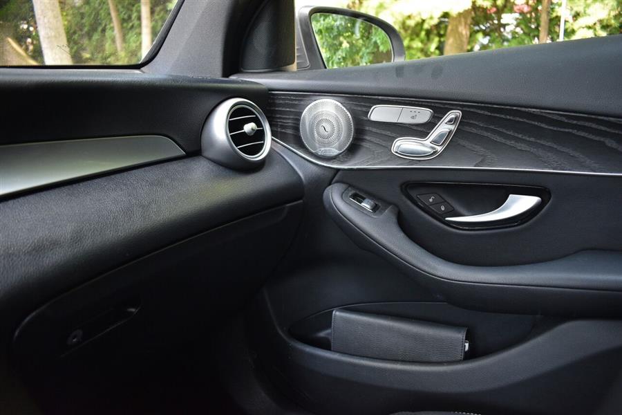 2018 Mercedes-benz Glc GLC 300 4MATIC AWD 4dr SUV, available for sale in Great Neck, New York | Camy Cars. Great Neck, New York 2018 Mercedes-benz Glc GLC 300 4MATIC AWD 4dr SUV, available for sale in Great Neck, New York | Camy Cars. Great Neck, New York