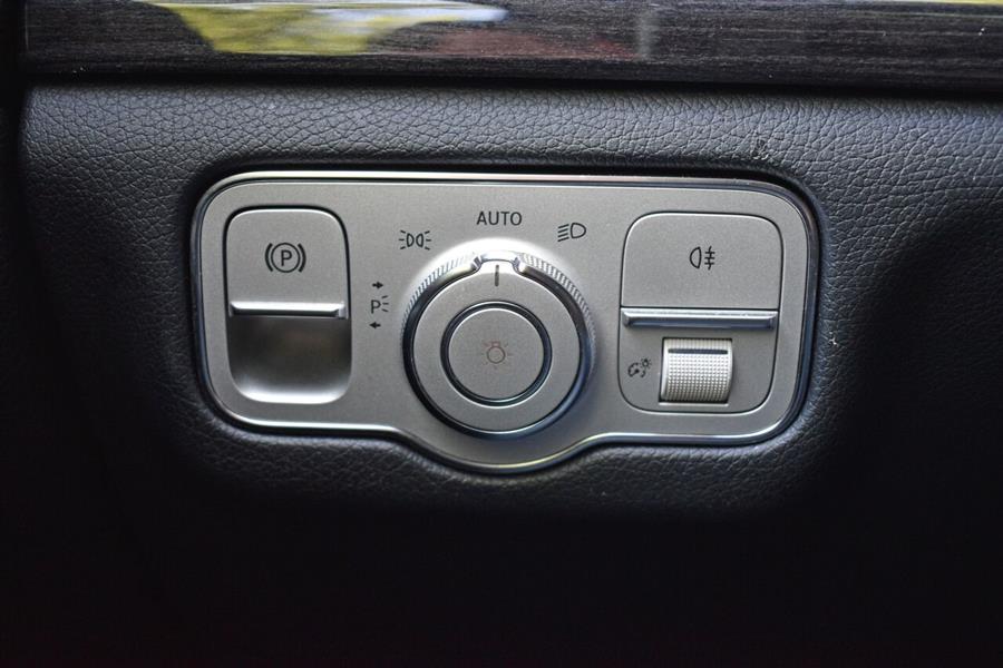 2020 Mercedes-benz Gle GLE 350 4MATIC AWD 4dr SUV, available for sale in Great Neck, New York | Camy Cars. Great Neck, New York 2020 Mercedes-benz Gle GLE 350 4MATIC AWD 4dr SUV, available for sale in Great Neck, New York | Camy Cars. Great Neck, New York