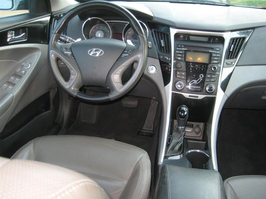 2013 Hyundai Sonata Limited 2.0T 4dr Sedan, available for sale in Massapequa, New York | Rite Choice Auto Inc.. Massapequa, New York 2013 Hyundai Sonata Limited 2.0T 4dr Sedan, available for sale in Massapequa, New York | Rite Choice Auto Inc.. Massapequa, New York