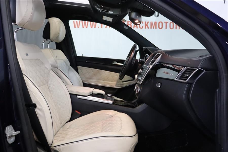 2014 Mercedes-benz Gl 550 4MATIC, available for sale in Paterson, New Jersey | Fast Track Motors. Paterson, New Jersey 2014 Mercedes-benz Gl 550 4MATIC, available for sale in Paterson, New Jersey | Fast Track Motors. Paterson, New Jersey