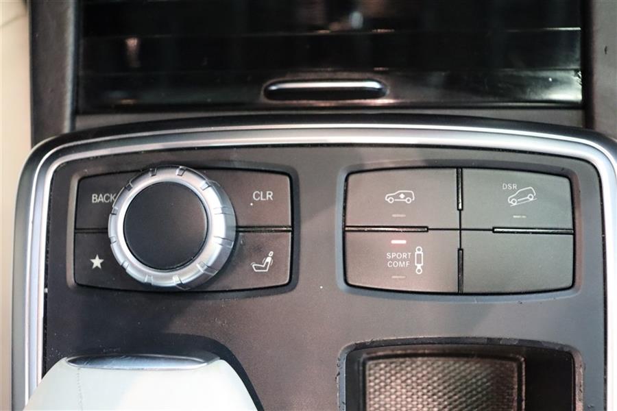 2014 Mercedes-benz Gl 550 4MATIC, available for sale in Paterson, New Jersey | Fast Track Motors. Paterson, New Jersey 2014 Mercedes-benz Gl 550 4MATIC, available for sale in Paterson, New Jersey | Fast Track Motors. Paterson, New Jersey