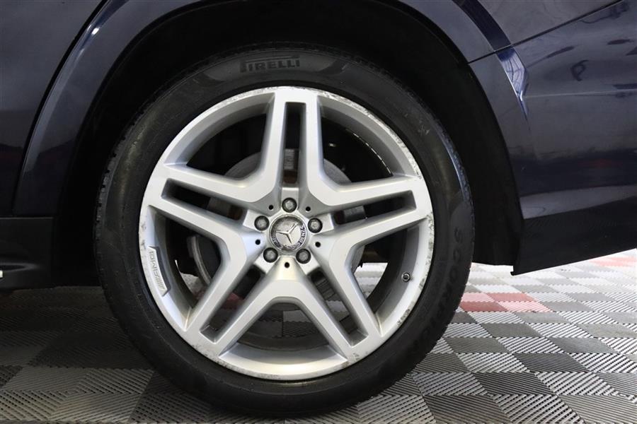 2014 Mercedes-benz Gl 550 4MATIC, available for sale in Paterson, New Jersey | Fast Track Motors. Paterson, New Jersey 2014 Mercedes-benz Gl 550 4MATIC, available for sale in Paterson, New Jersey | Fast Track Motors. Paterson, New Jersey