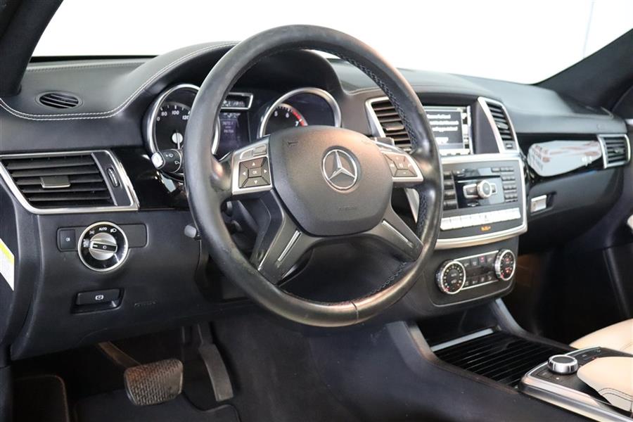 2014 Mercedes-benz Gl 550 4MATIC, available for sale in Paterson, New Jersey | Fast Track Motors. Paterson, New Jersey 2014 Mercedes-benz Gl 550 4MATIC, available for sale in Paterson, New Jersey | Fast Track Motors. Paterson, New Jersey