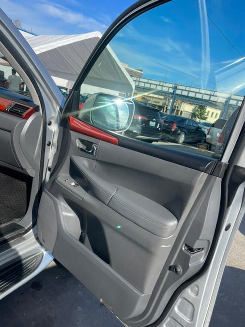 2009 Lexus LX 570 4WD 4dr, available for sale in Brooklyn, New York | Brooklyn Auto Mall LLC. Brooklyn, New York 2009 Lexus LX 570 4WD 4dr, available for sale in Brooklyn, New York | Brooklyn Auto Mall LLC. Brooklyn, New York