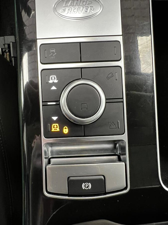 Used Land Rover Range Rover V6 Supercharged HSE SWB 2019 | Power Motors East. Massapequa Park, New York Used Land Rover Range Rover V6 Supercharged HSE SWB 2019 | Power Motors East. Massapequa Park, New York