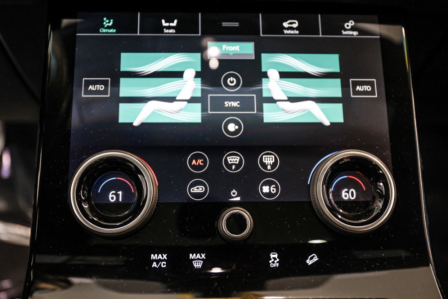 2018 Land Rover Range Rover Velar P380 R-Dynamic SE, available for sale in ELMONT, New York | 26 Motors Long Island. ELMONT, New York 2018 Land Rover Range Rover Velar P380 R-Dynamic SE, available for sale in ELMONT, New York | 26 Motors Long Island. ELMONT, New York