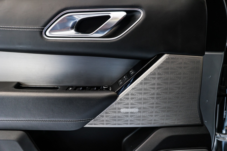 2018 Land Rover Range Rover Velar P380 R-Dynamic SE, available for sale in ELMONT, New York | 26 Motors Long Island. ELMONT, New York 2018 Land Rover Range Rover Velar P380 R-Dynamic SE, available for sale in ELMONT, New York | 26 Motors Long Island. ELMONT, New York