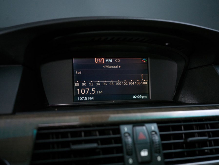 2004 BMW 5 Series 530i 4dr Sdn, available for sale in North Salem, New York | Meccanic Shop North Inc. North Salem, New York 2004 BMW 5 Series 530i 4dr Sdn, available for sale in North Salem, New York | Meccanic Shop North Inc. North Salem, New York