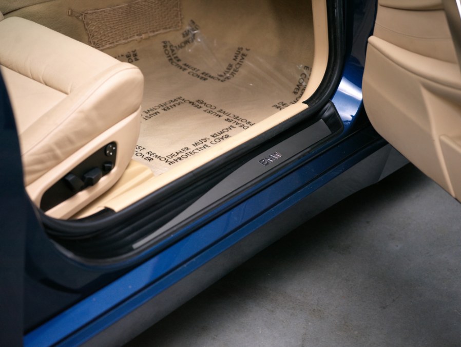 2004 BMW 5 Series 530i 4dr Sdn, available for sale in North Salem, New York | Meccanic Shop North Inc. North Salem, New York 2004 BMW 5 Series 530i 4dr Sdn, available for sale in North Salem, New York | Meccanic Shop North Inc. North Salem, New York